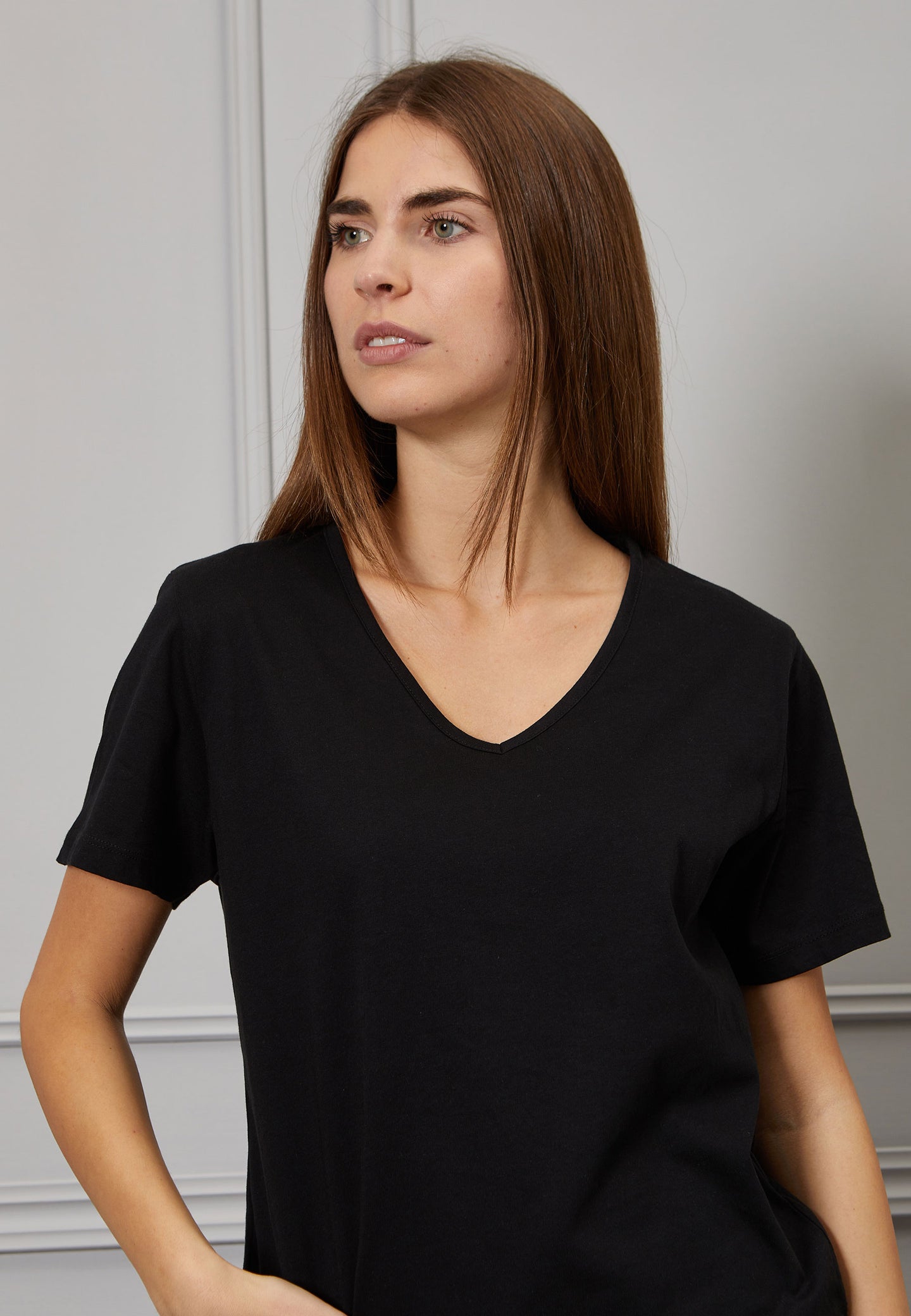 T-shirt over scollo a v