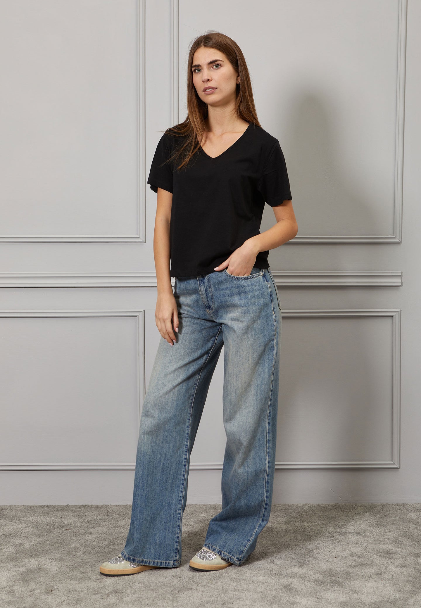 T-shirt over scollo a v