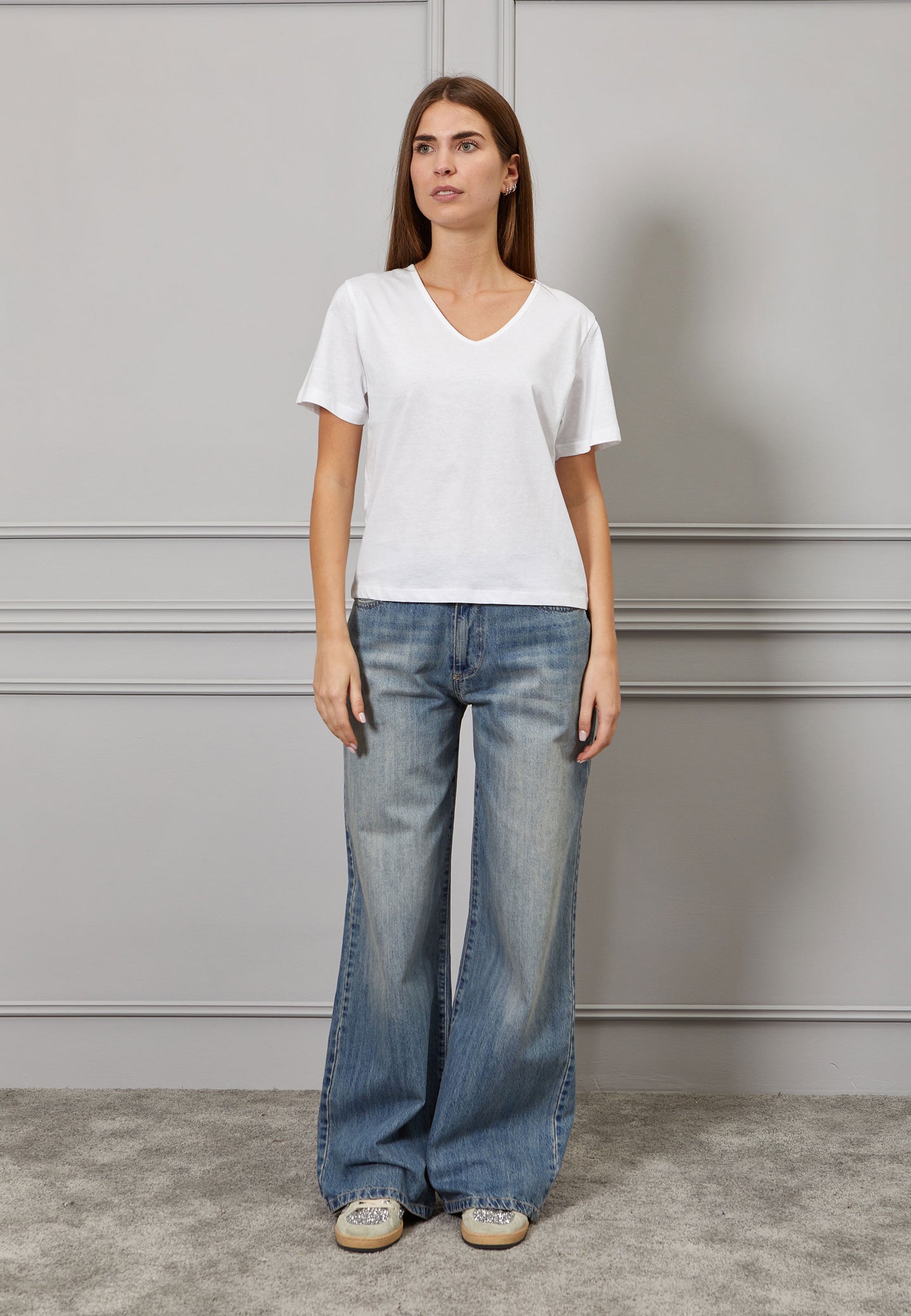 T-shirt over scollo a v