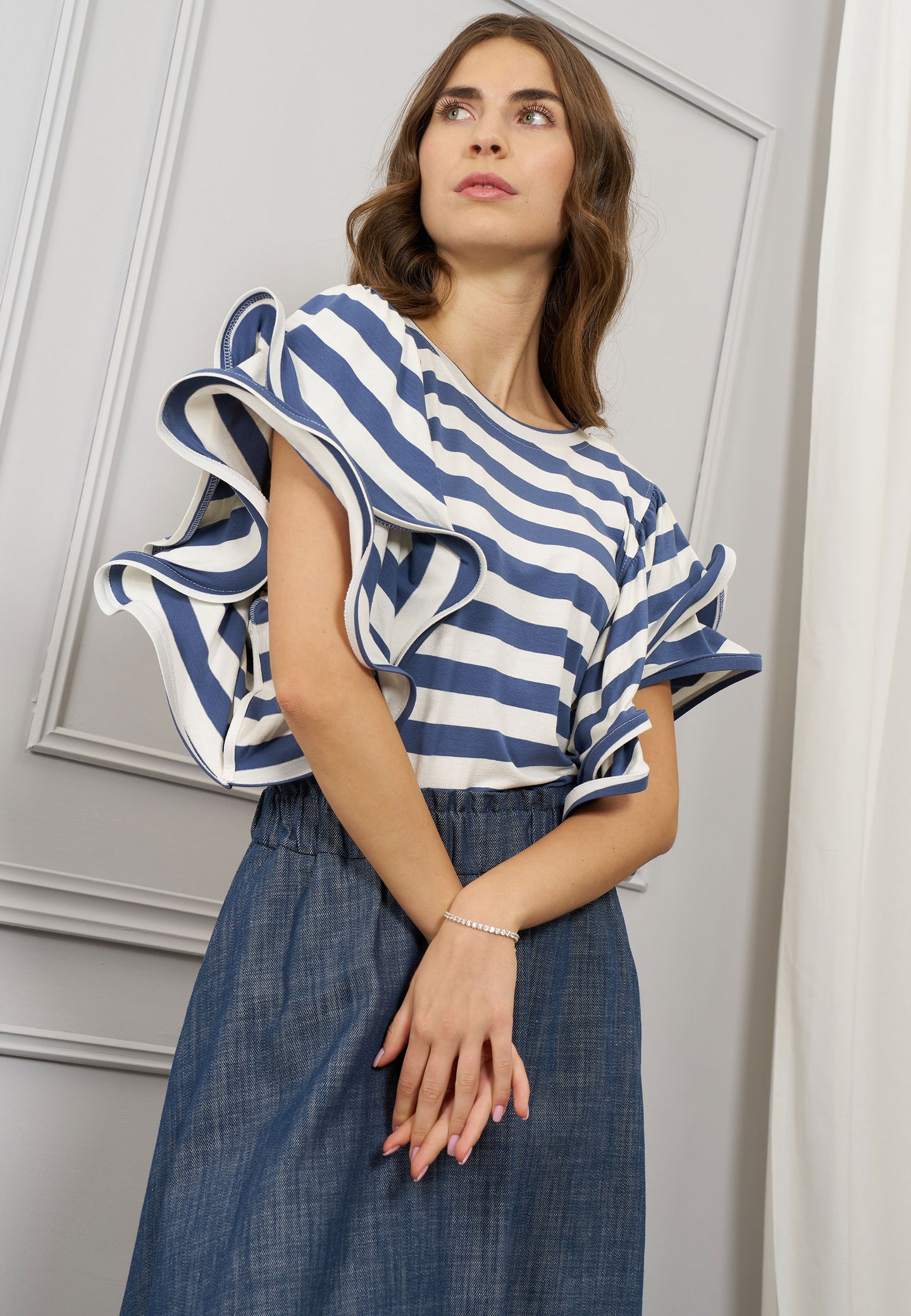 T-shirt righe volant maniche