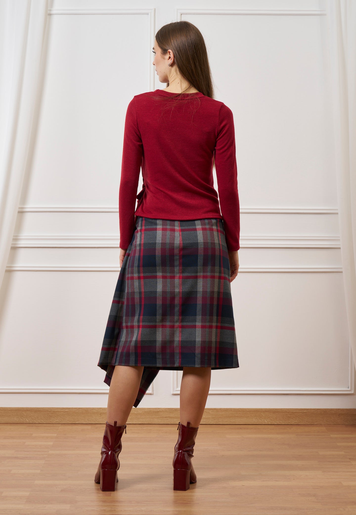 Gonna midi a quadri con volant