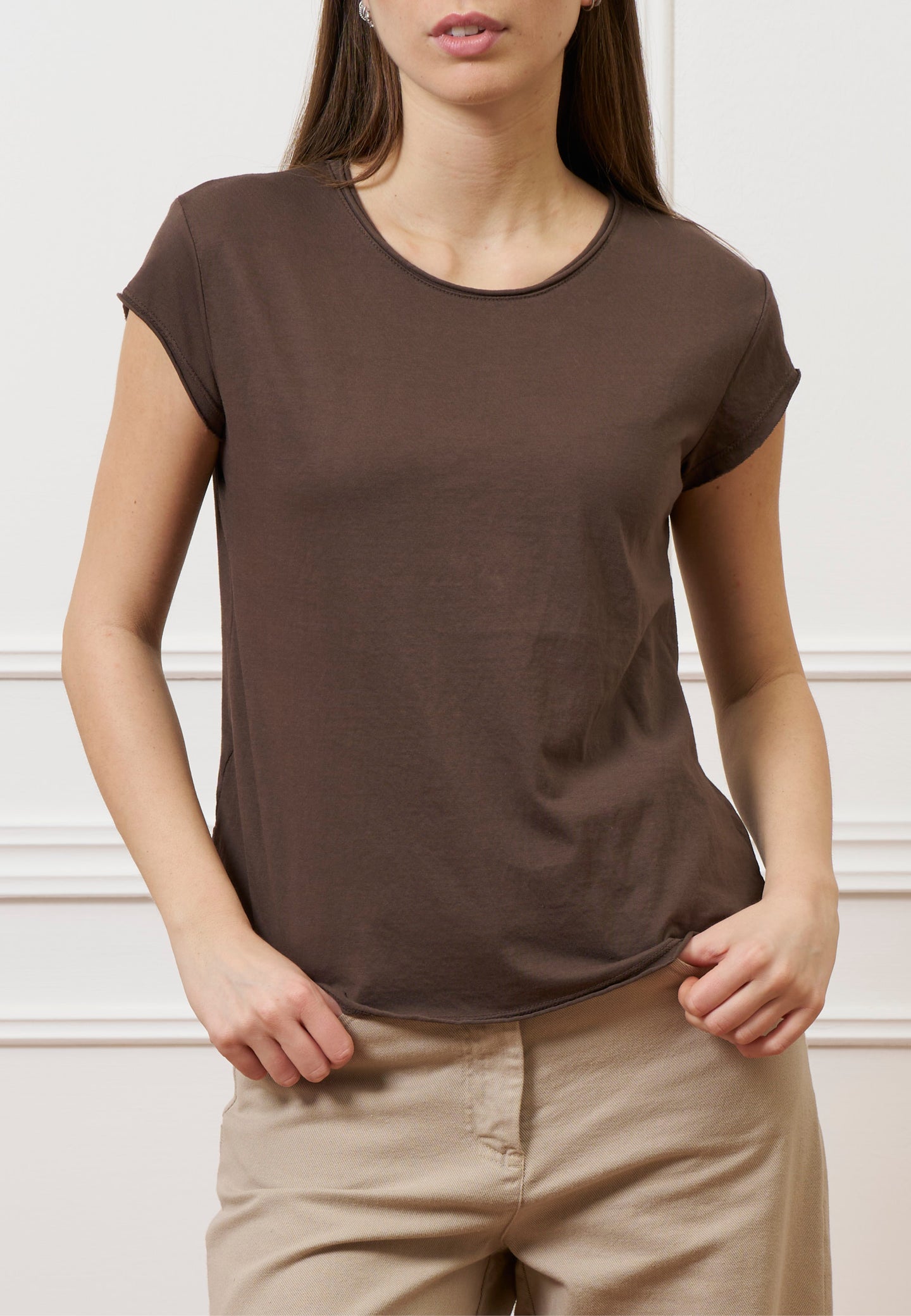 T-shirt mezza manica taglio vivo - MARRONE