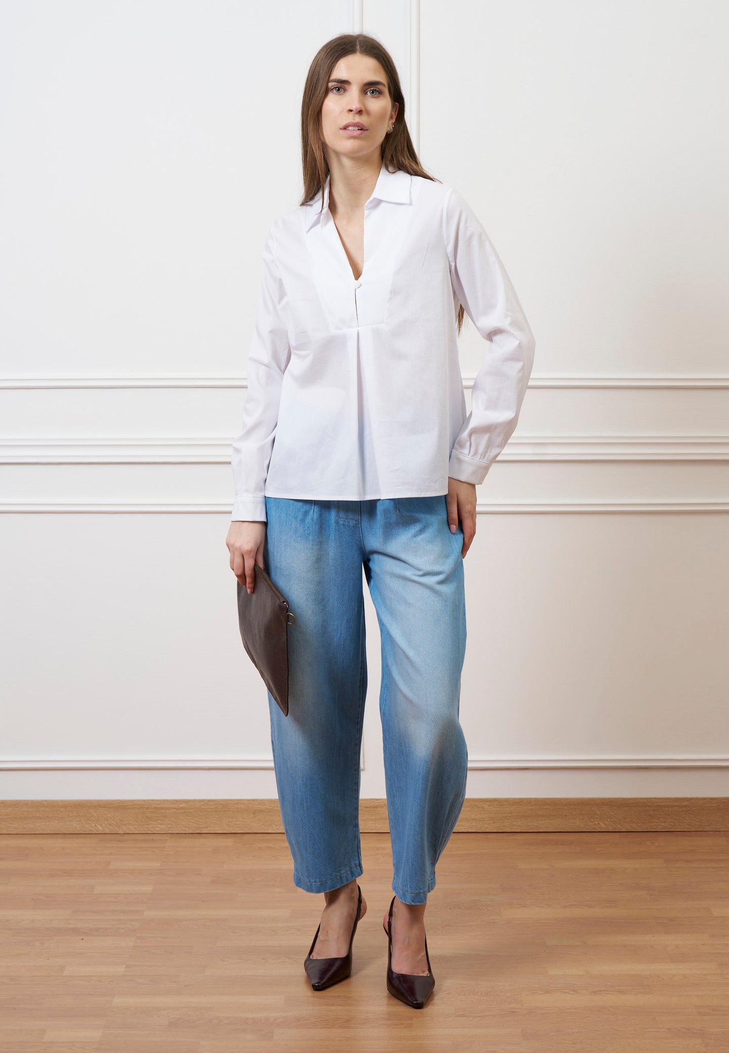 Camicia con scollo a v in popeline - BIANCO