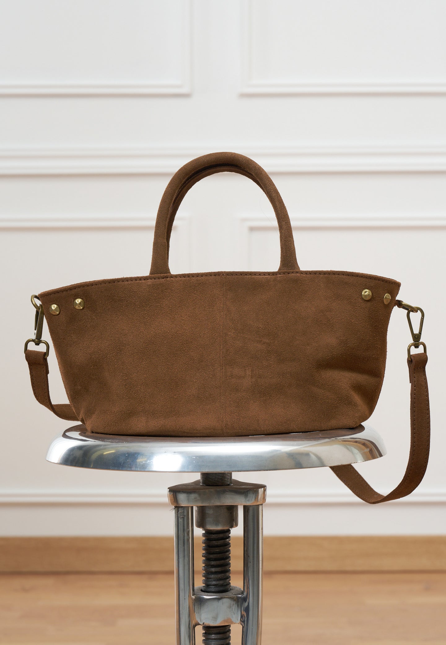 Borsa a mano scamosciata