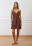 Vestito corto a balze con spalline - MARRONE