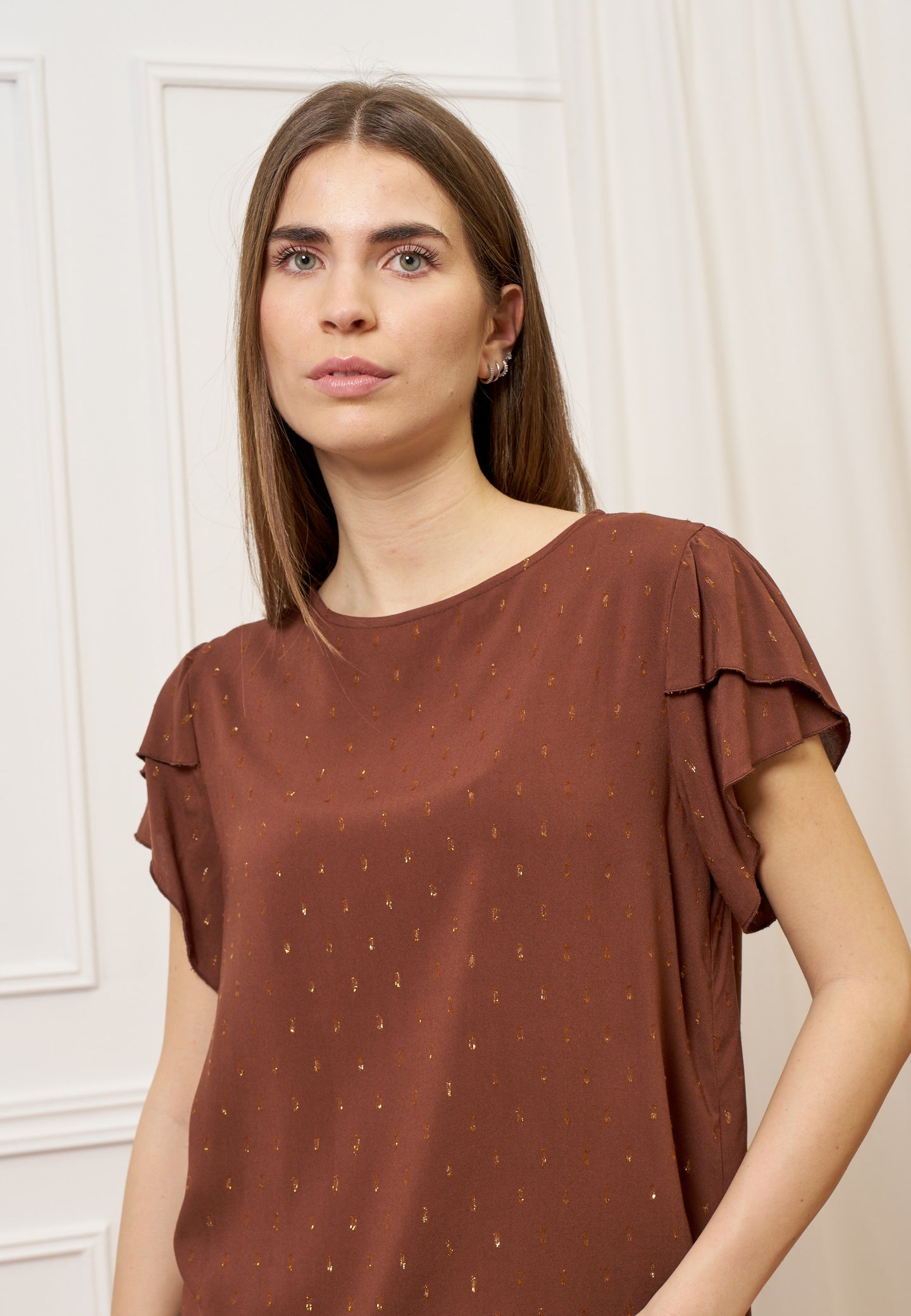 Blusa con maniche a petalo - MARRONE