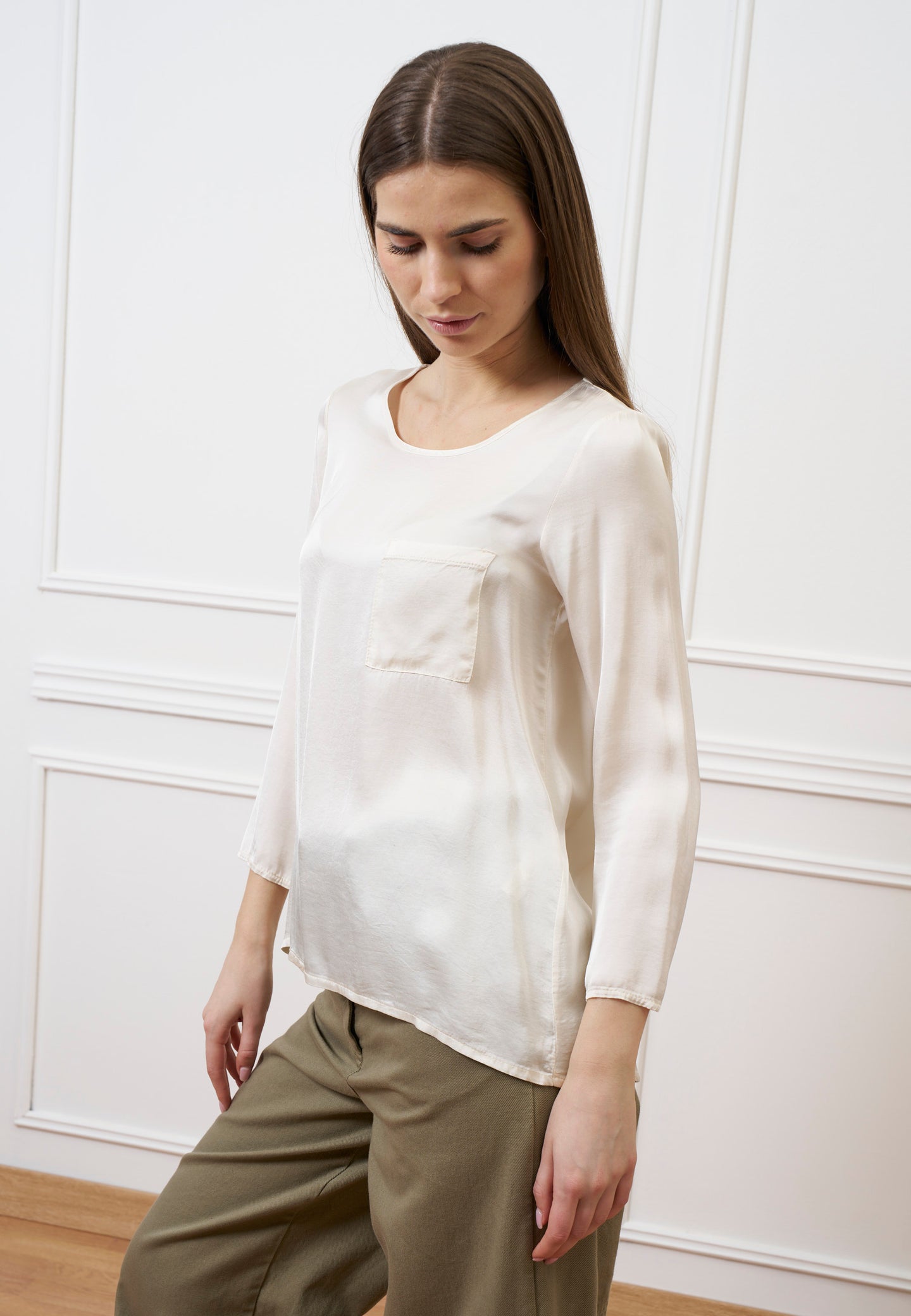 Blusa con taschino e arriccio retro - AVORIO