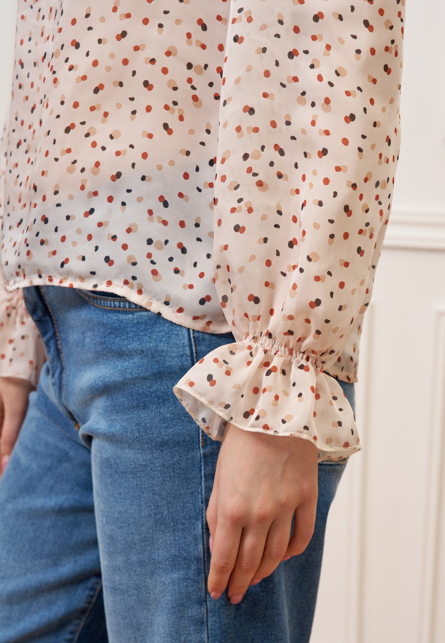 Blusa fantasia con polso volant - AVORIO/COCCIO