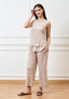 Blusa smanicata con volant sul fondo - BEIGE