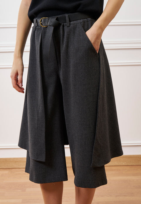 Bermuda con pannello applicato