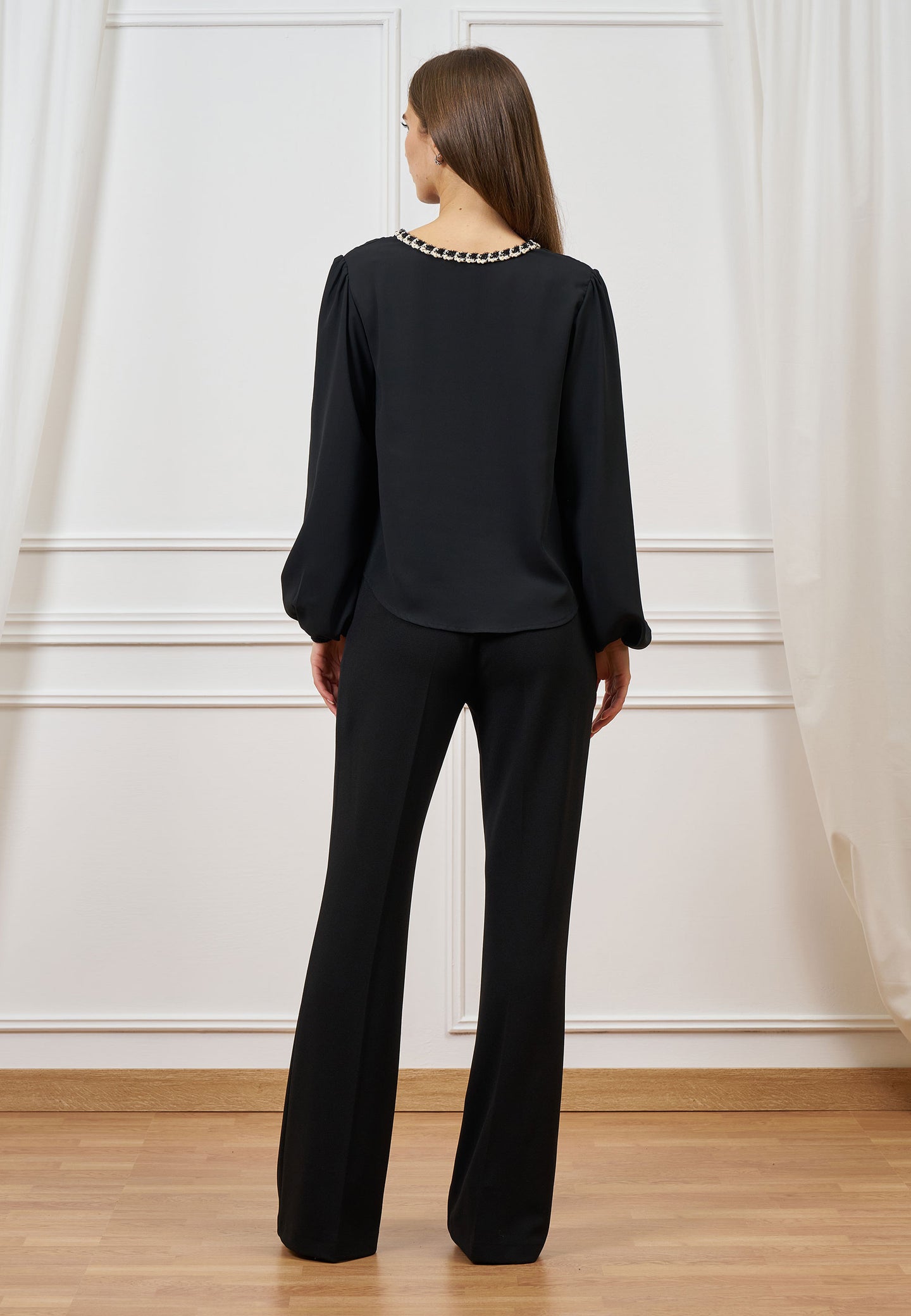 Blusa con scollo a goccia