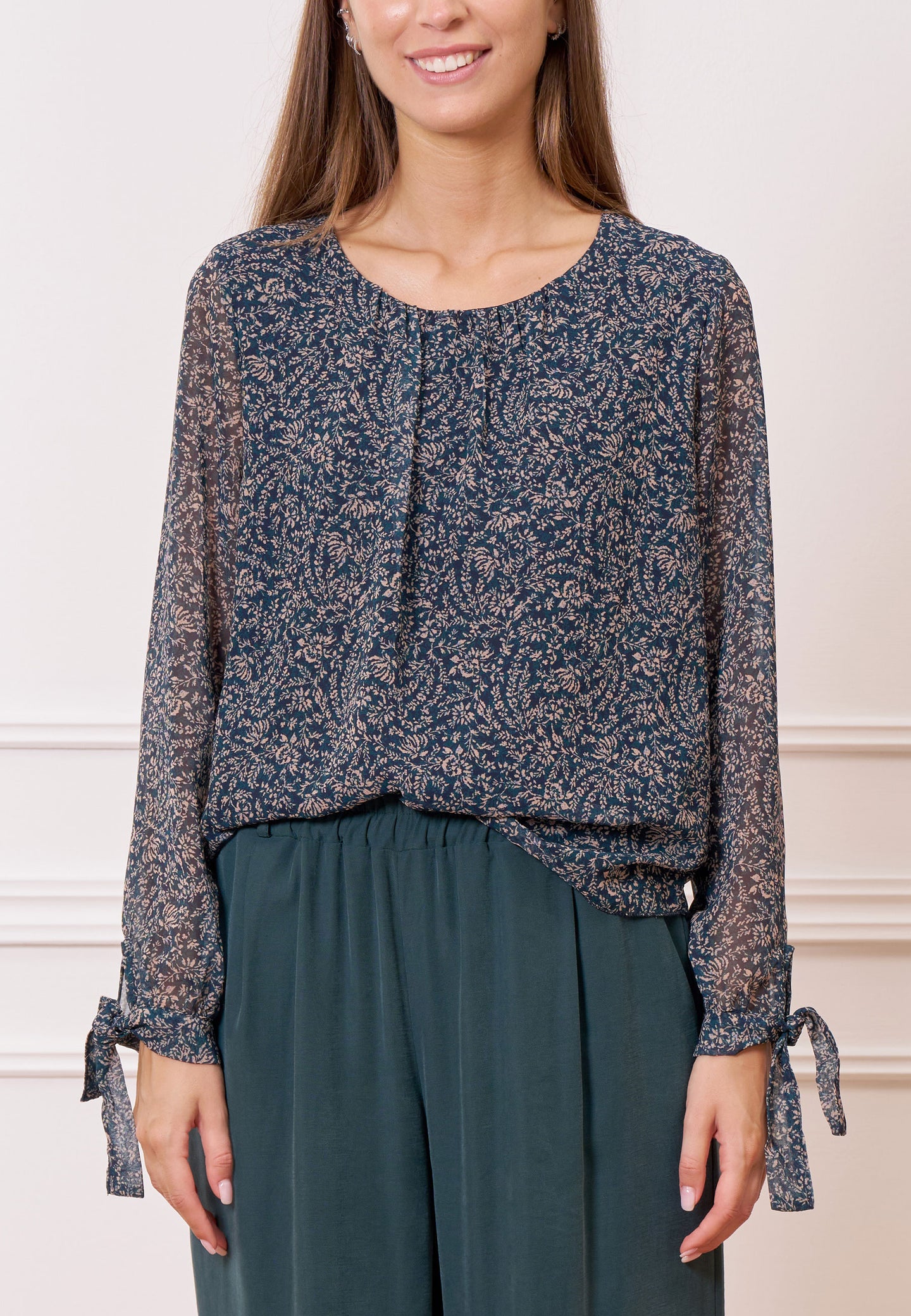 Blusa fantasia fiocchi maniche