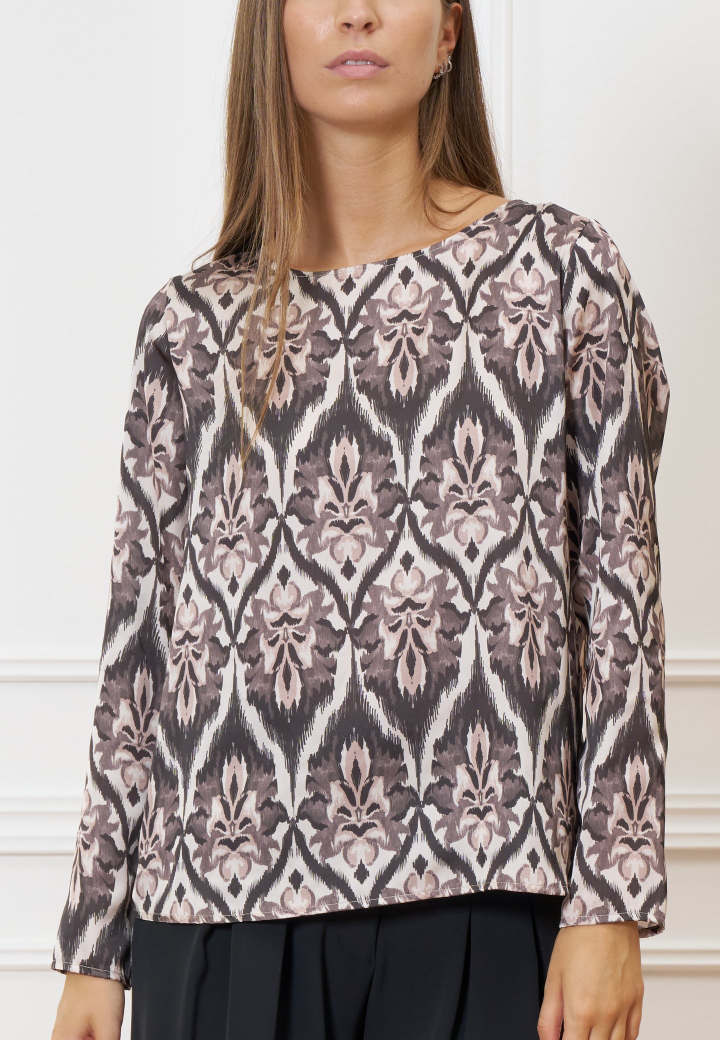 Blusa fantasia scollo a barca