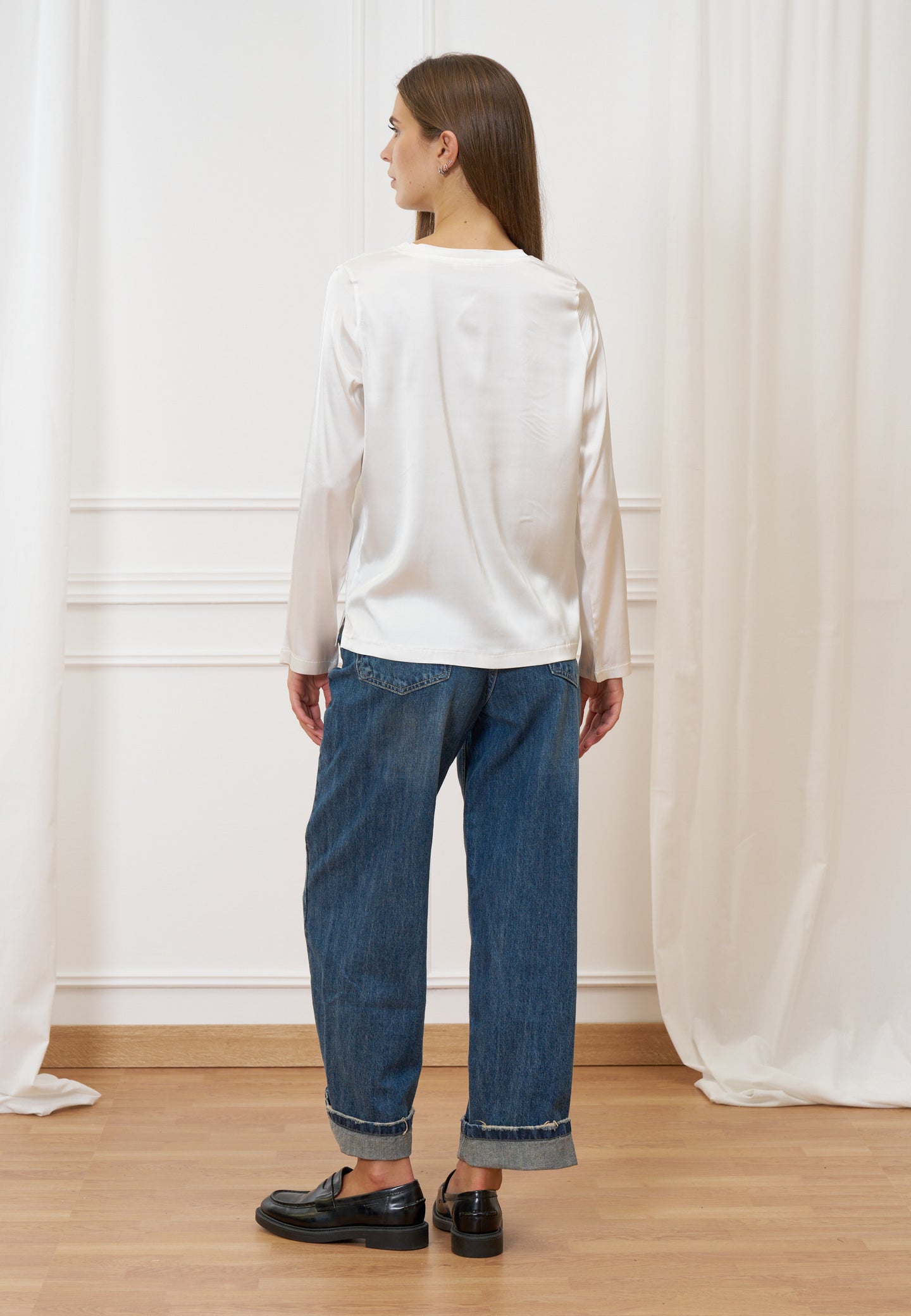 Blusa in raso a manica lunga