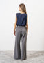 Blusa in raso stretch smanicata