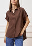 Camicia ampia in viscosa con maniche corte  - MARRONE