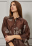 Camicia con ricamo a contrasto