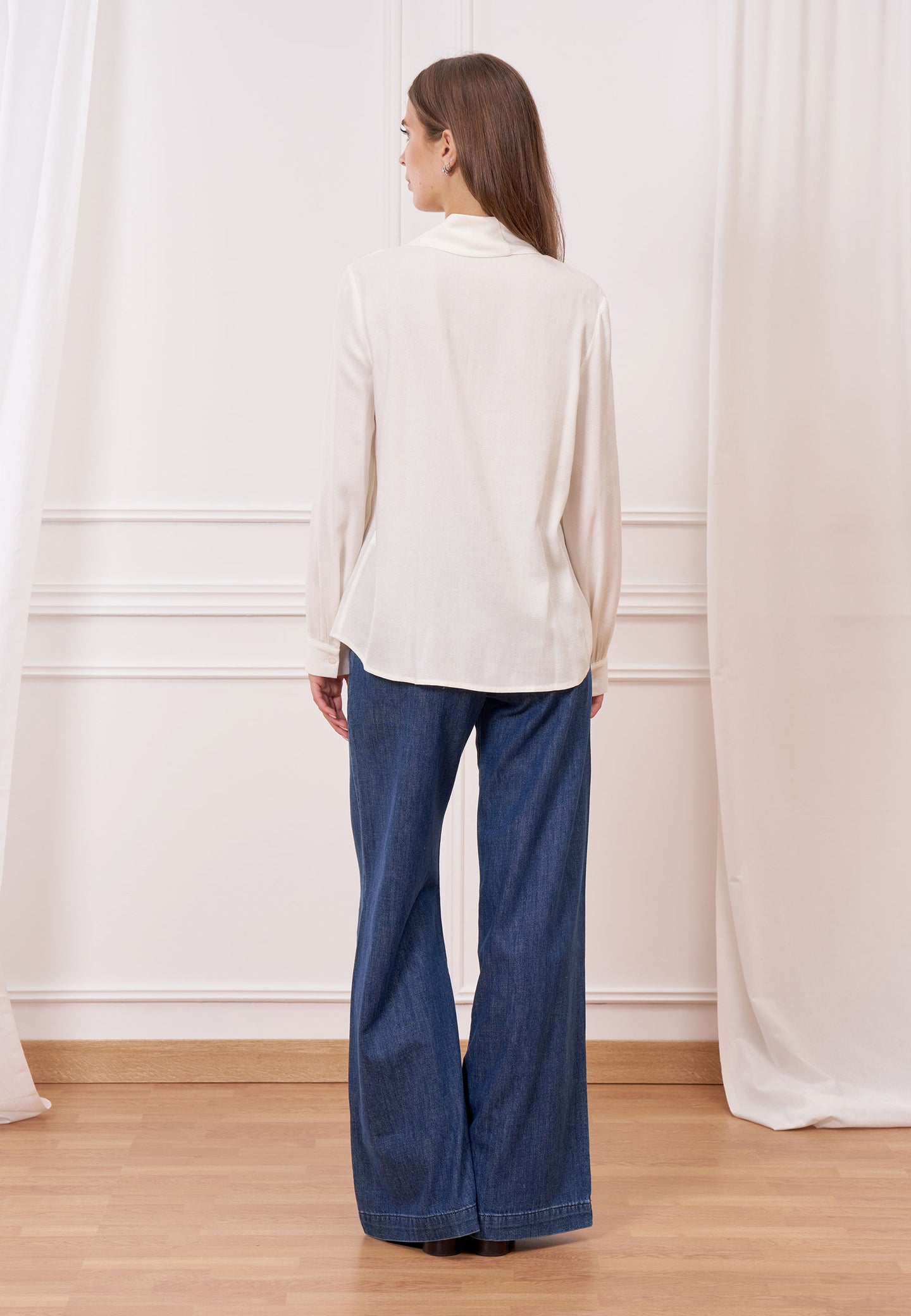 Camicia cravatta con accessorio