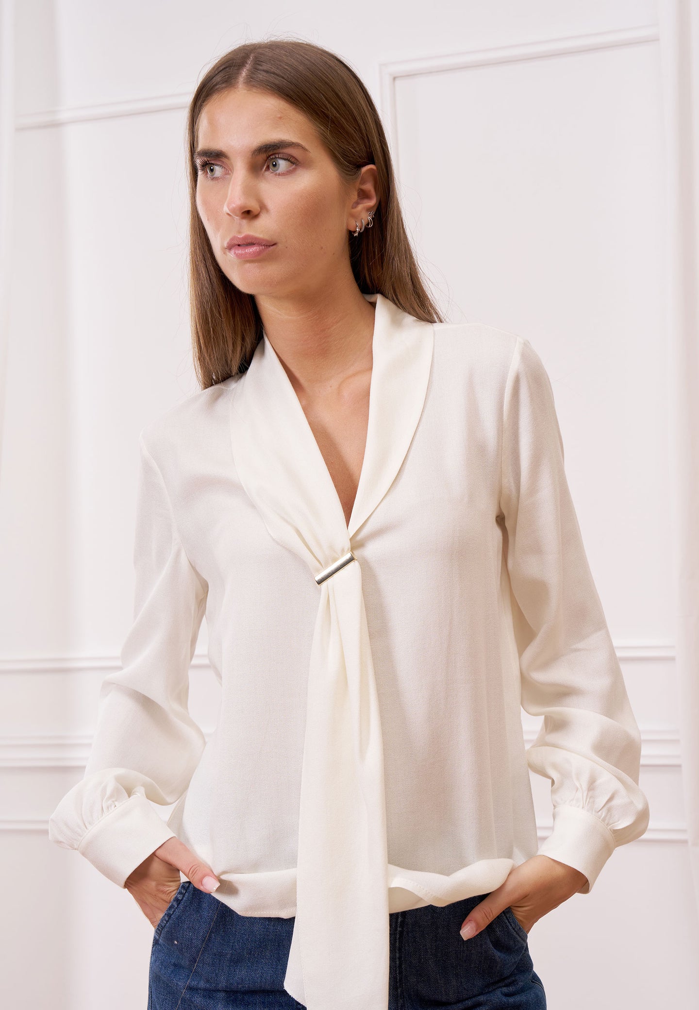 Camicia cravatta con accessorio