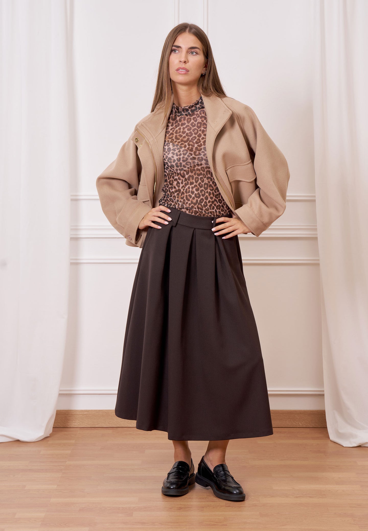 Cappotto corto tasche frontali