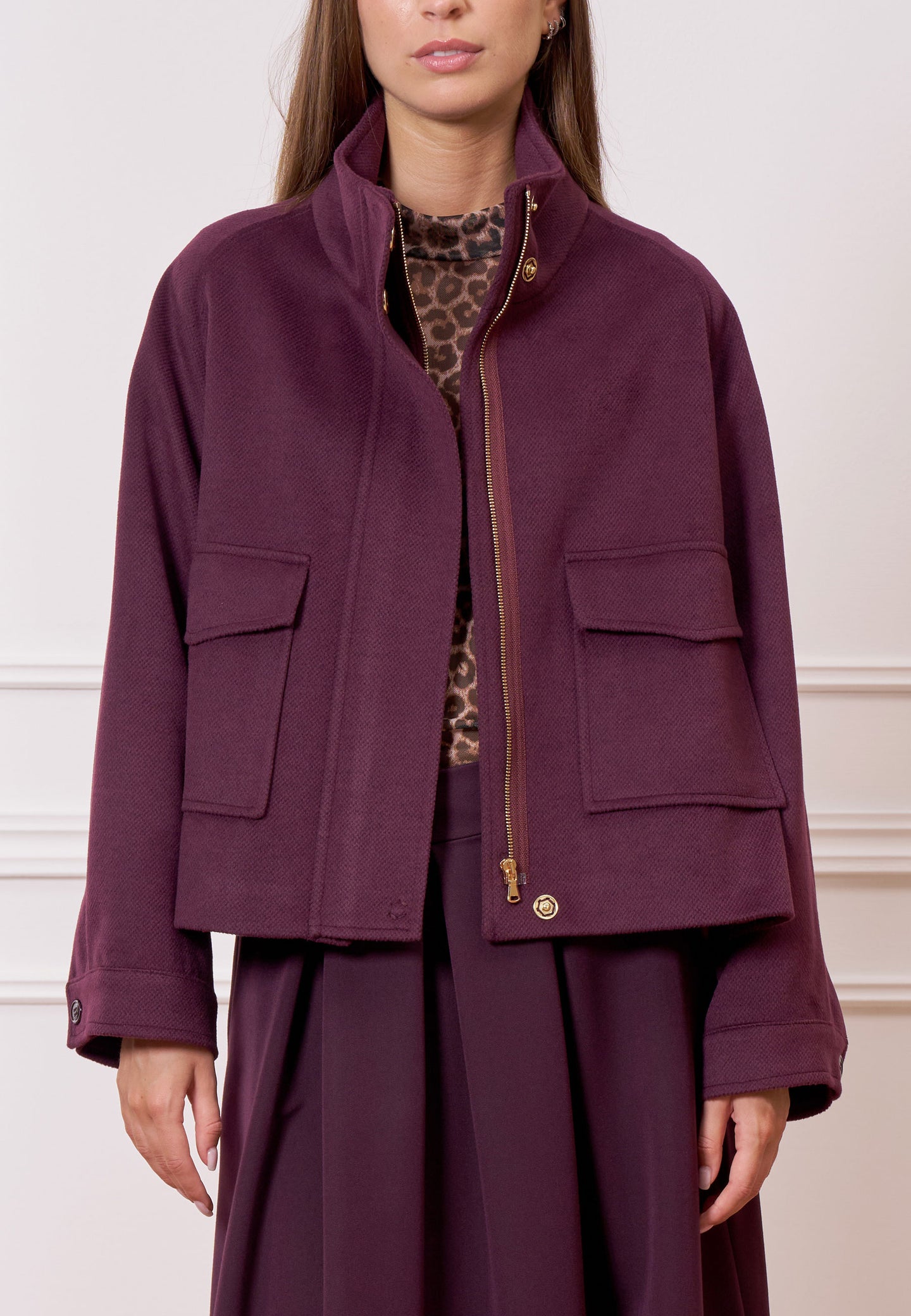 Cappotto corto tasche frontali