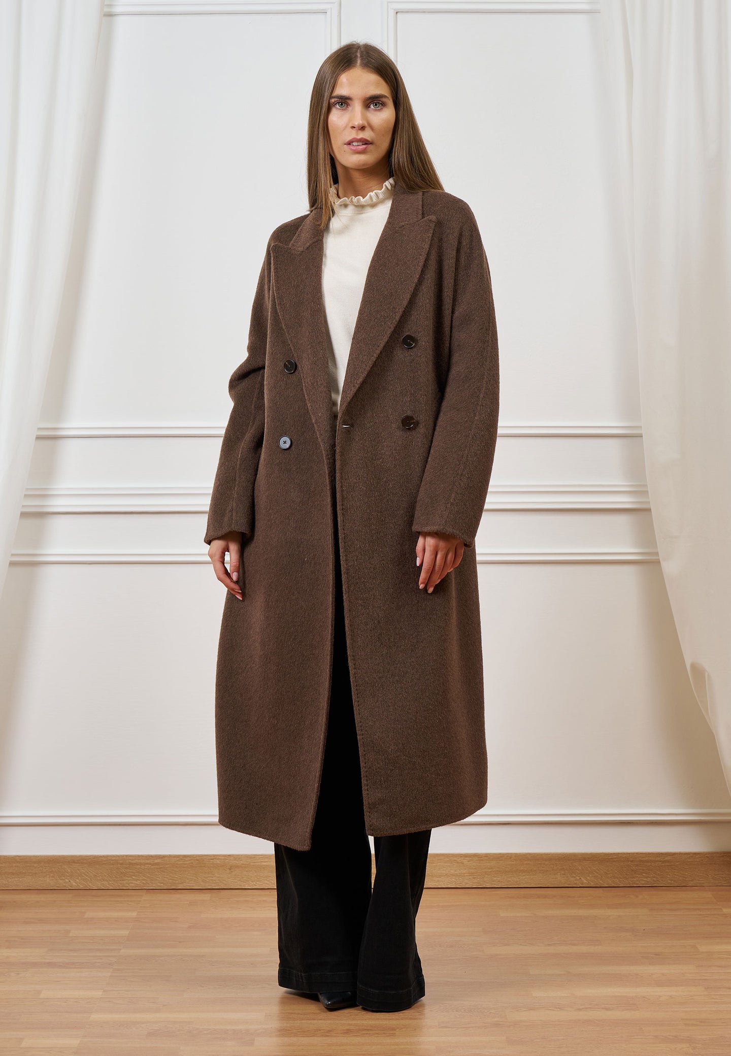 Cappotto lungo doppiopetto in lana