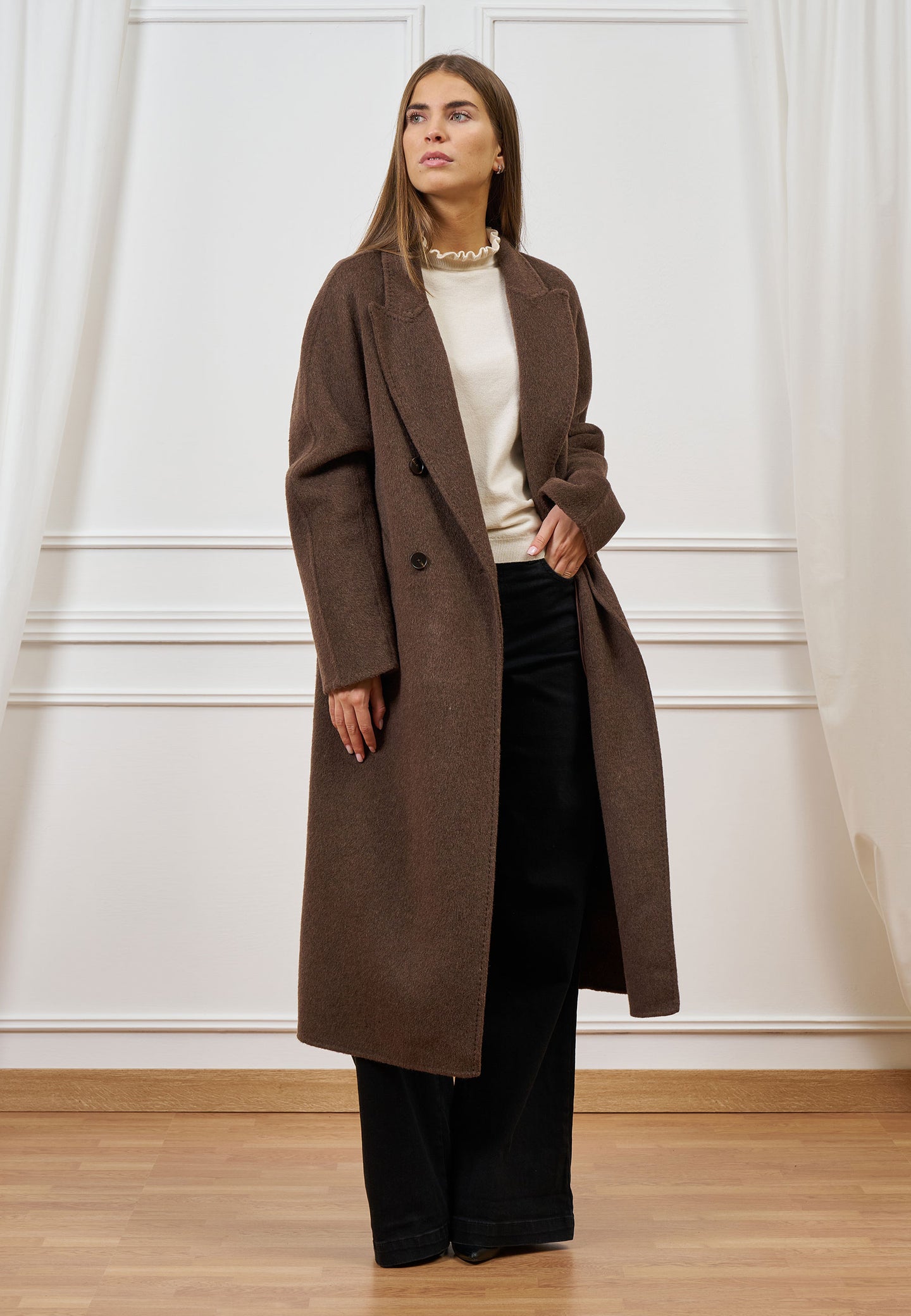 Cappotto lungo doppiopetto in lana