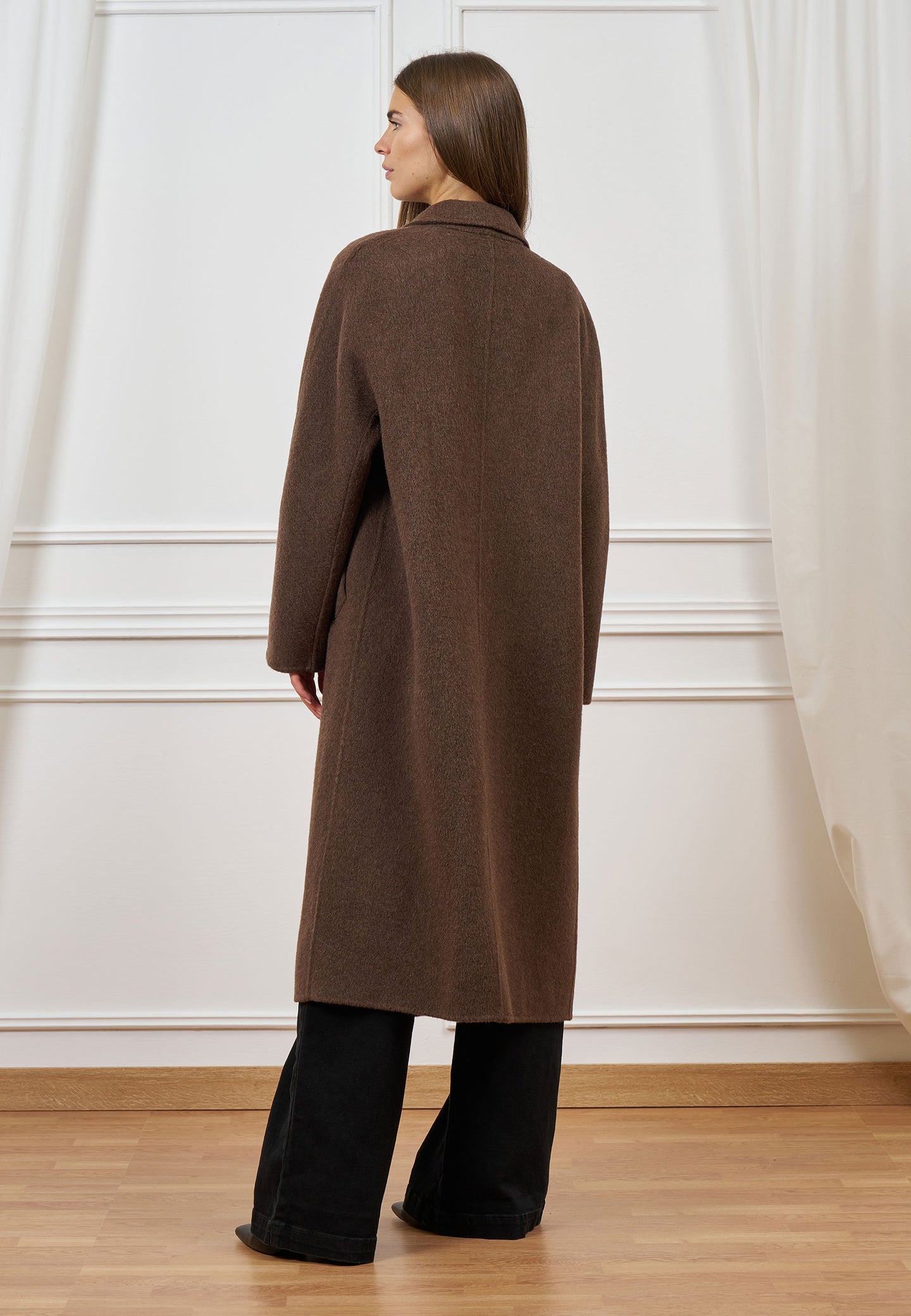 Cappotto lungo doppiopetto in lana