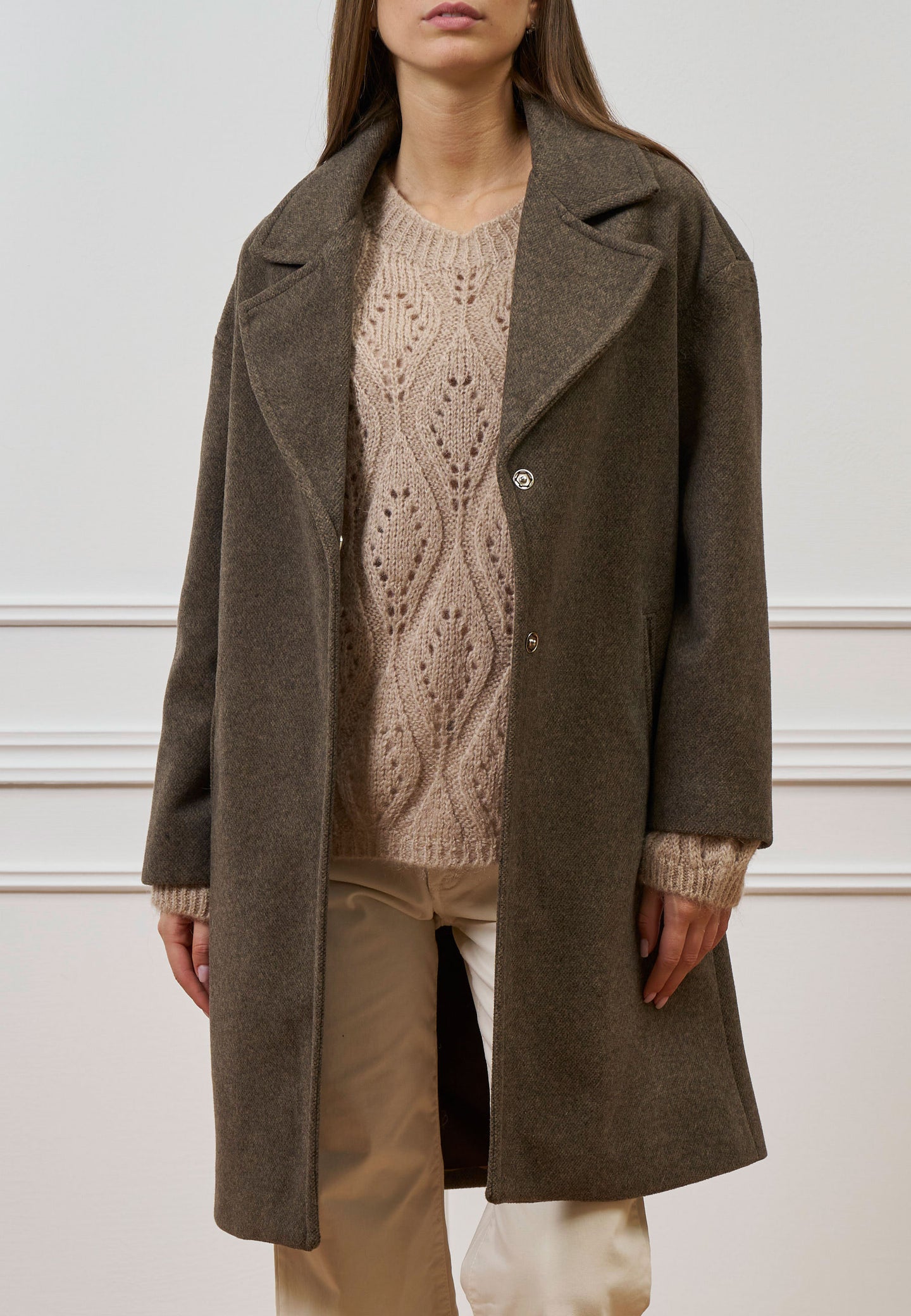 Cappotto midi con spalla scesa