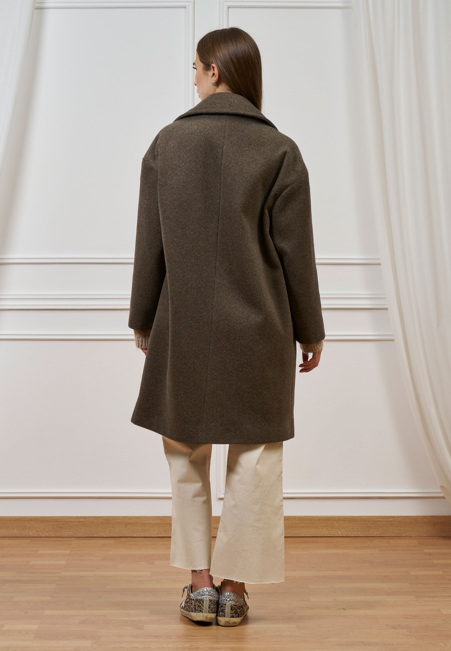 Cappotto midi con spalla scesa