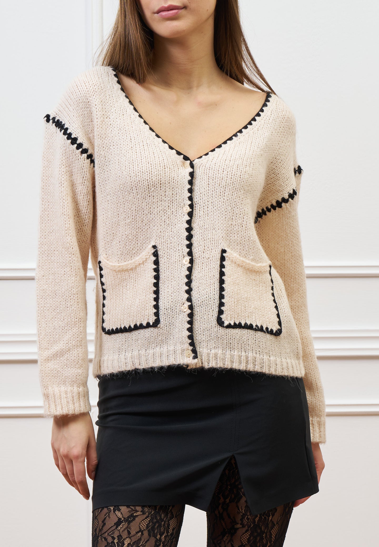 Cardigan con profili a contrasto