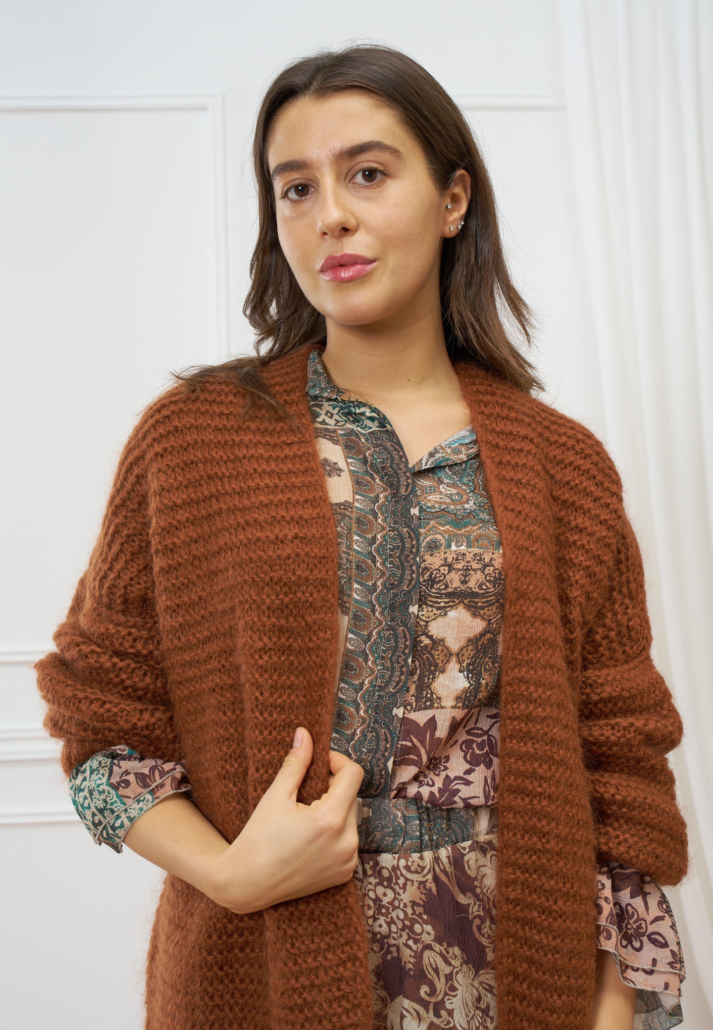 Cardigan over aperto