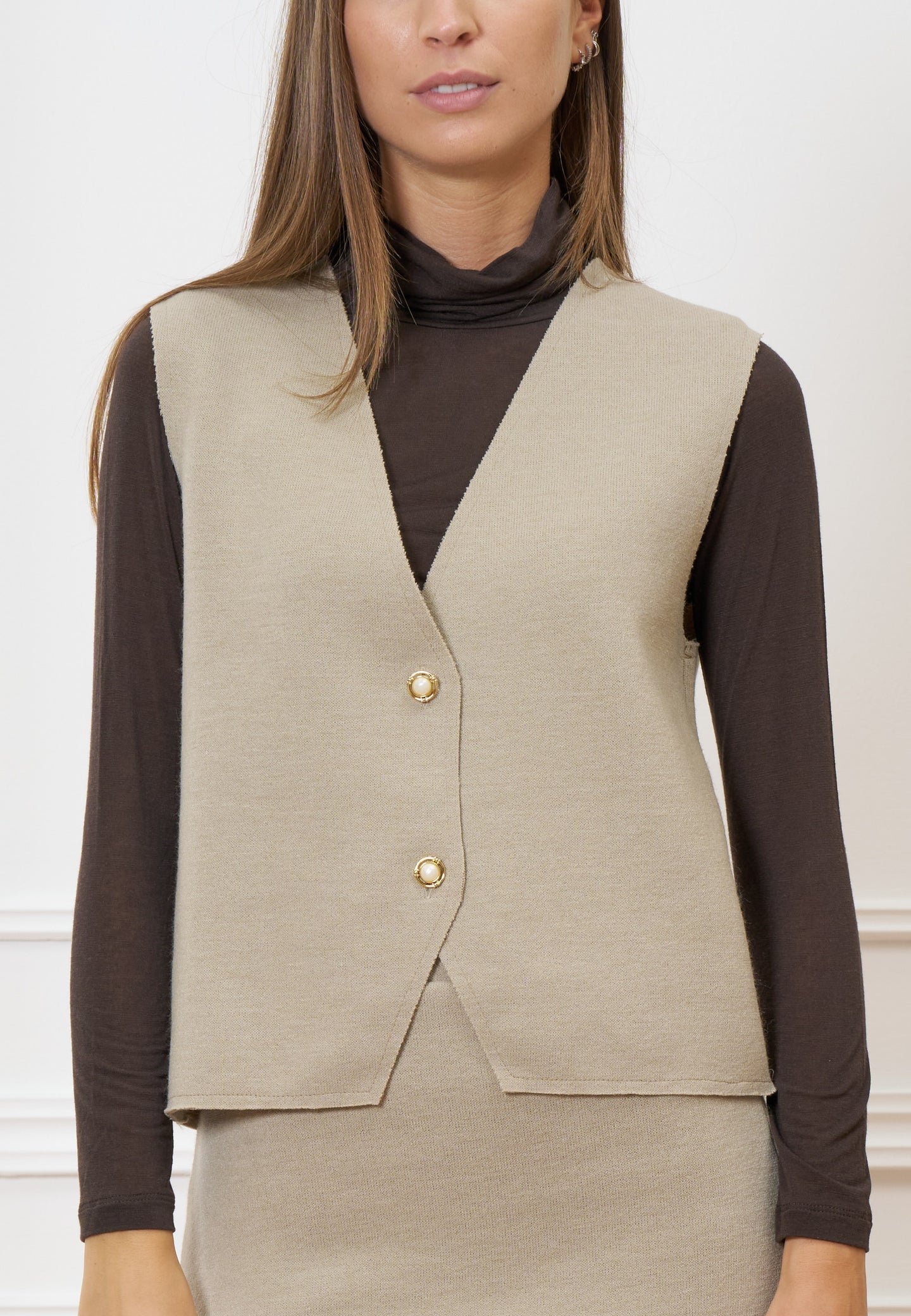 Gilet in maglia con bottoni gioiello