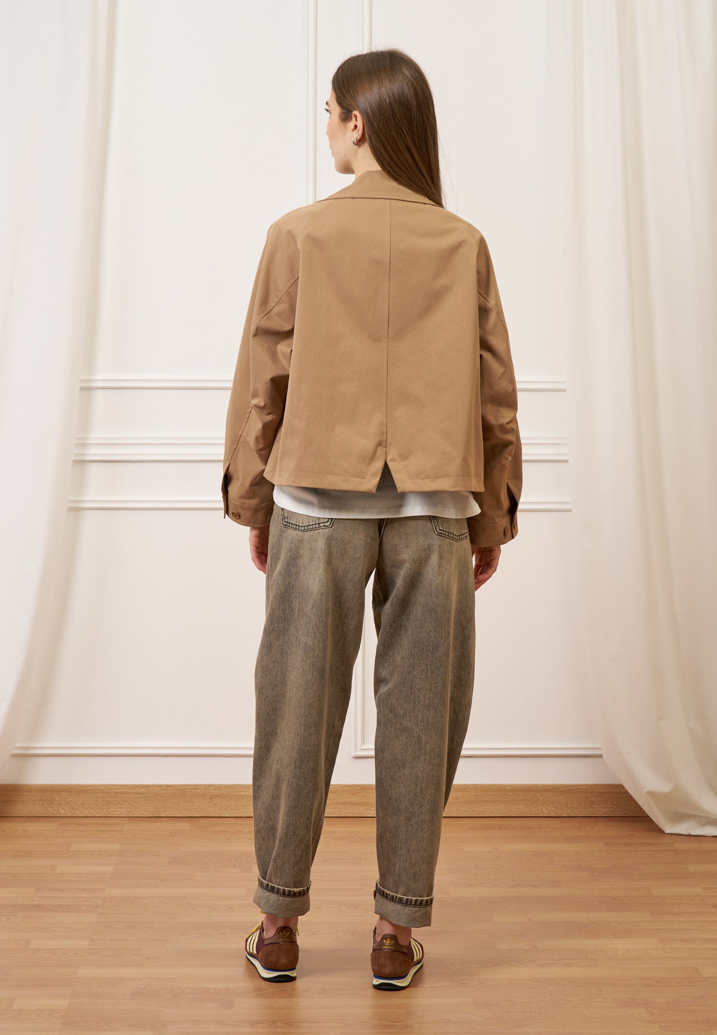 Giubbino con tasche frontali - BEIGE