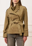 Trench corto con cintura - FANGO
