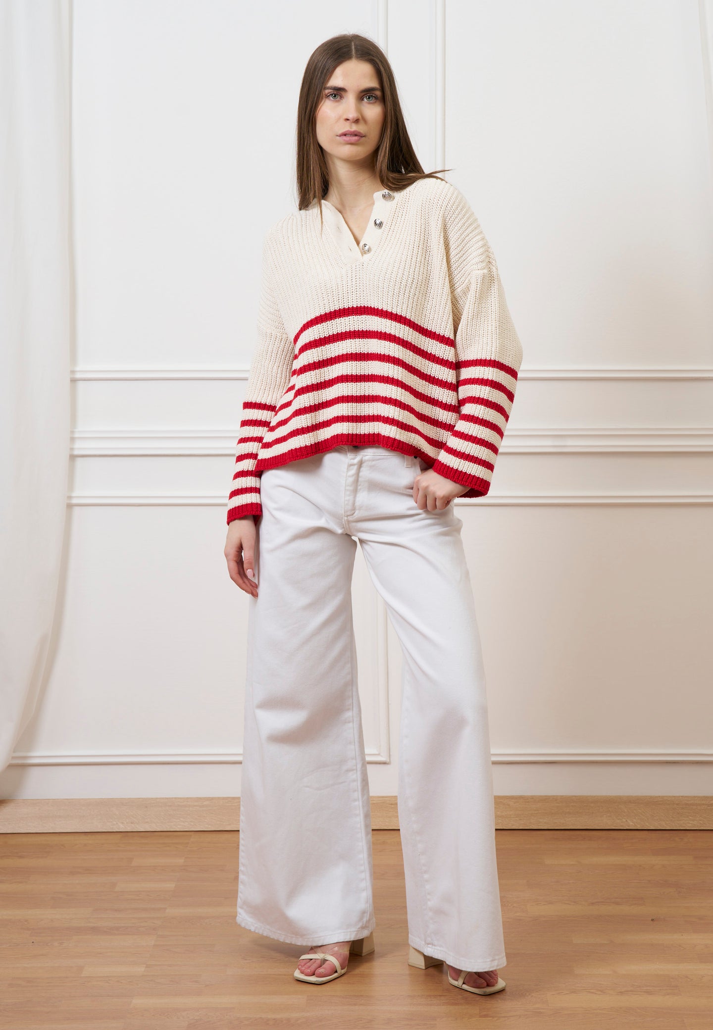 Maglia a righe con bottoni gioiello - AVORIO/ROSSO