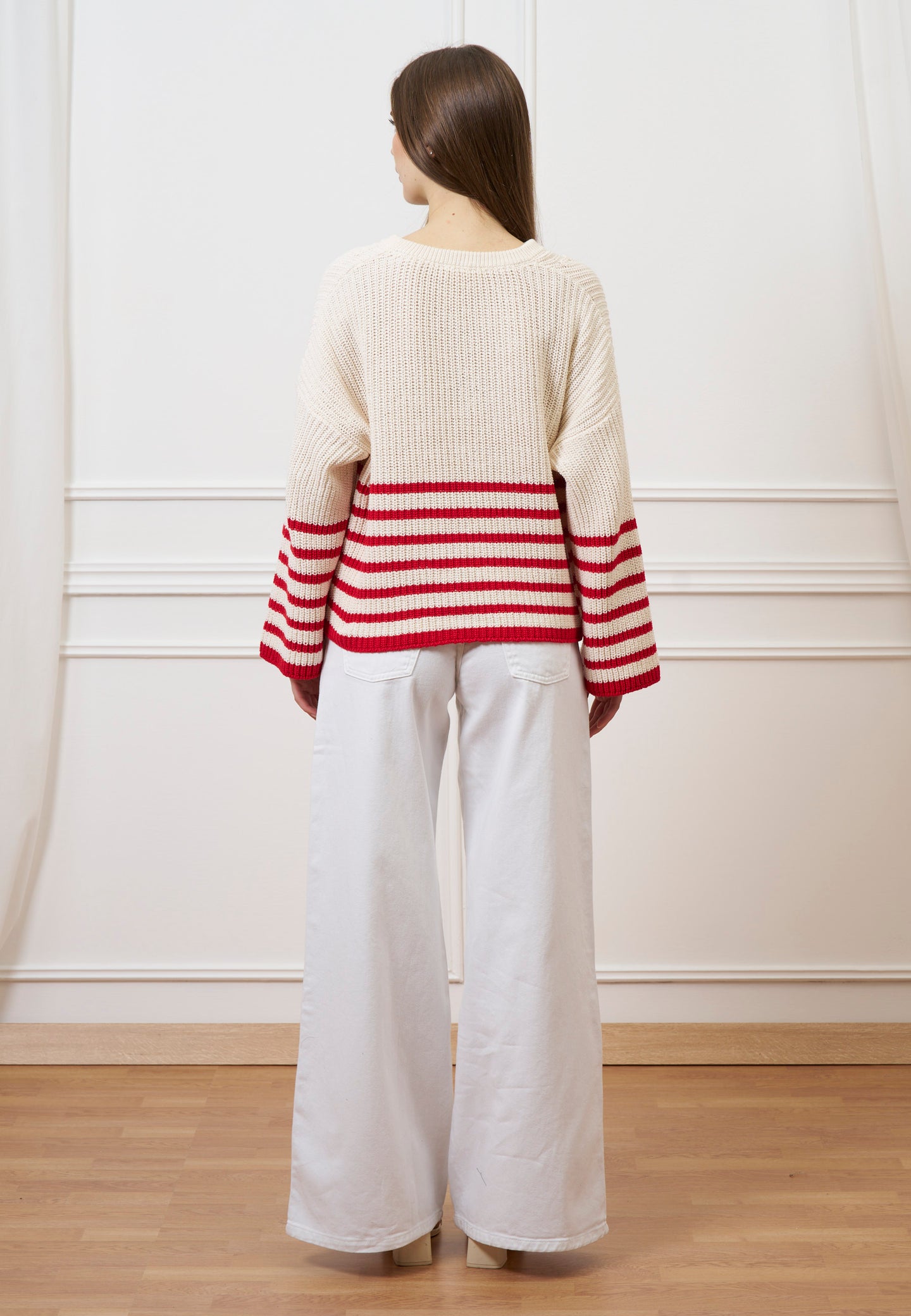 Maglia a righe con bottoni gioiello - AVORIO/ROSSO