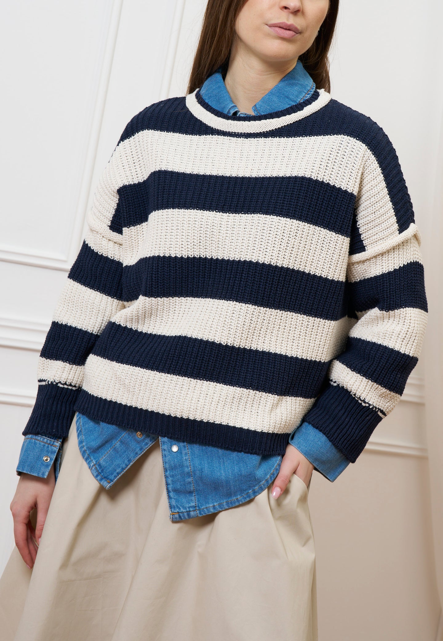 Maglia a righe con spalla scesa - AVORIO/BLU