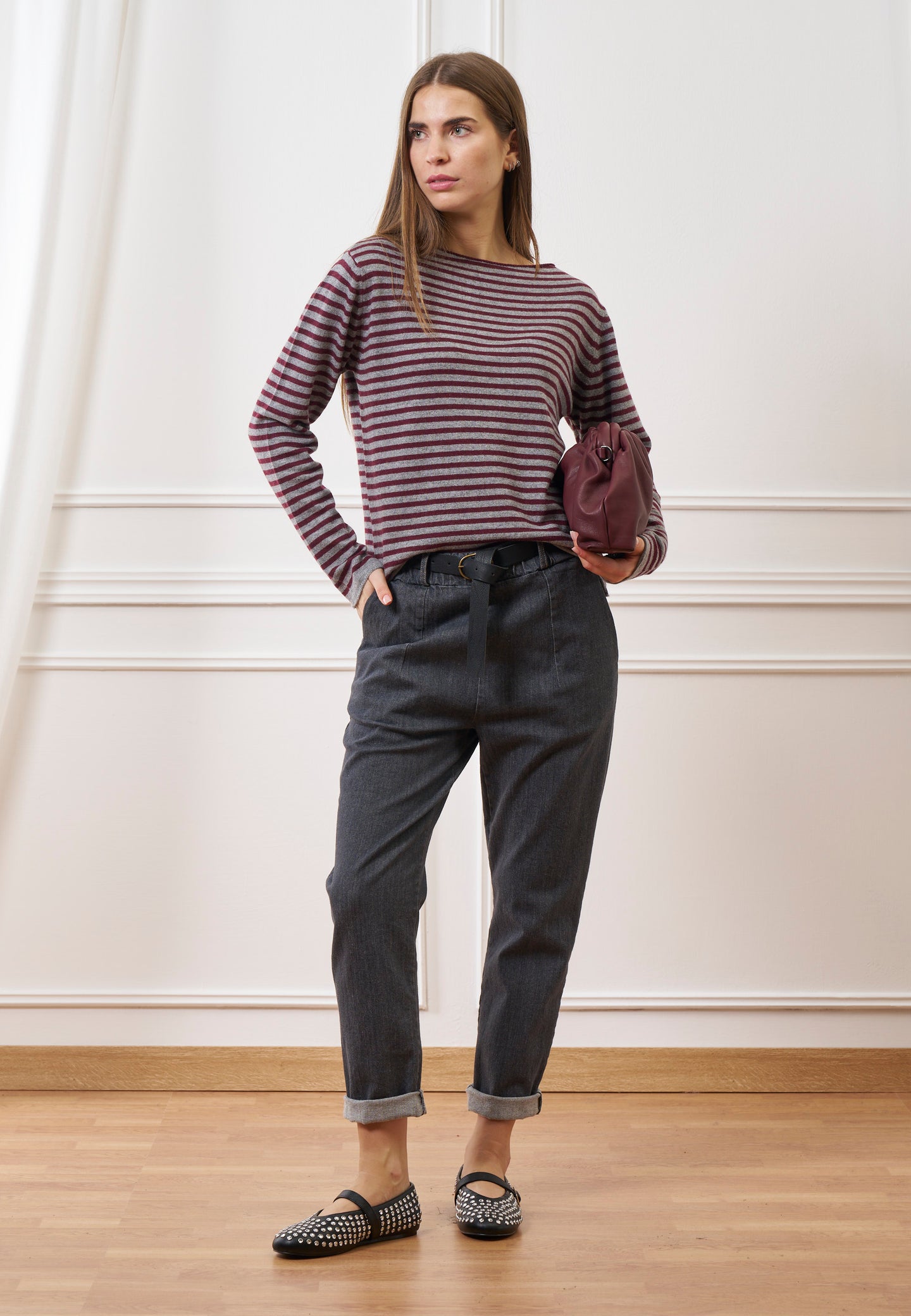 Maglia a righe con scollo a barca