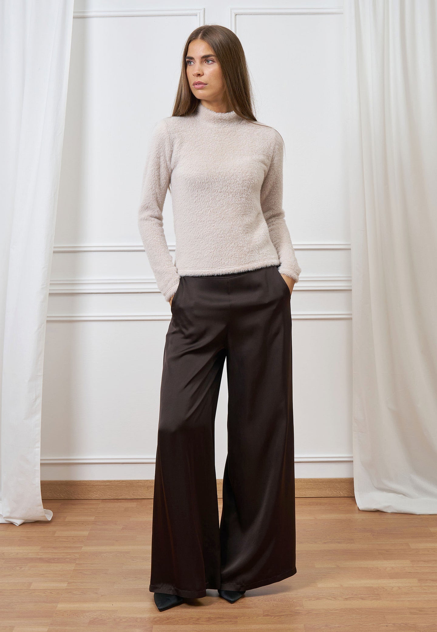 Maglia collo alto effetto peluche