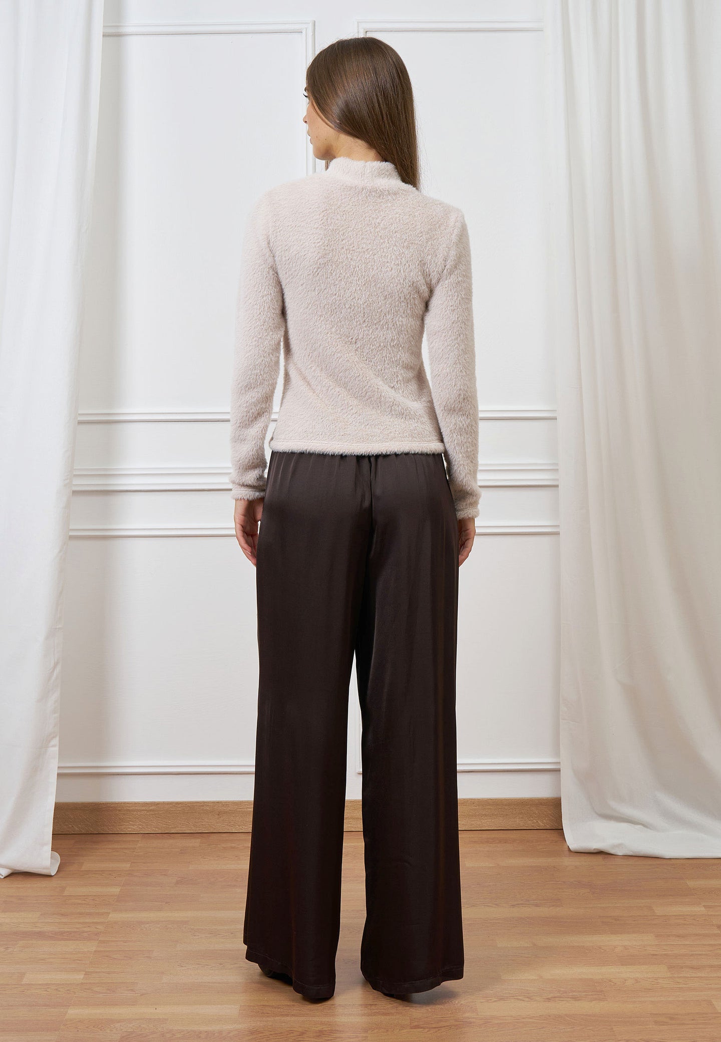 Maglia collo alto effetto peluche