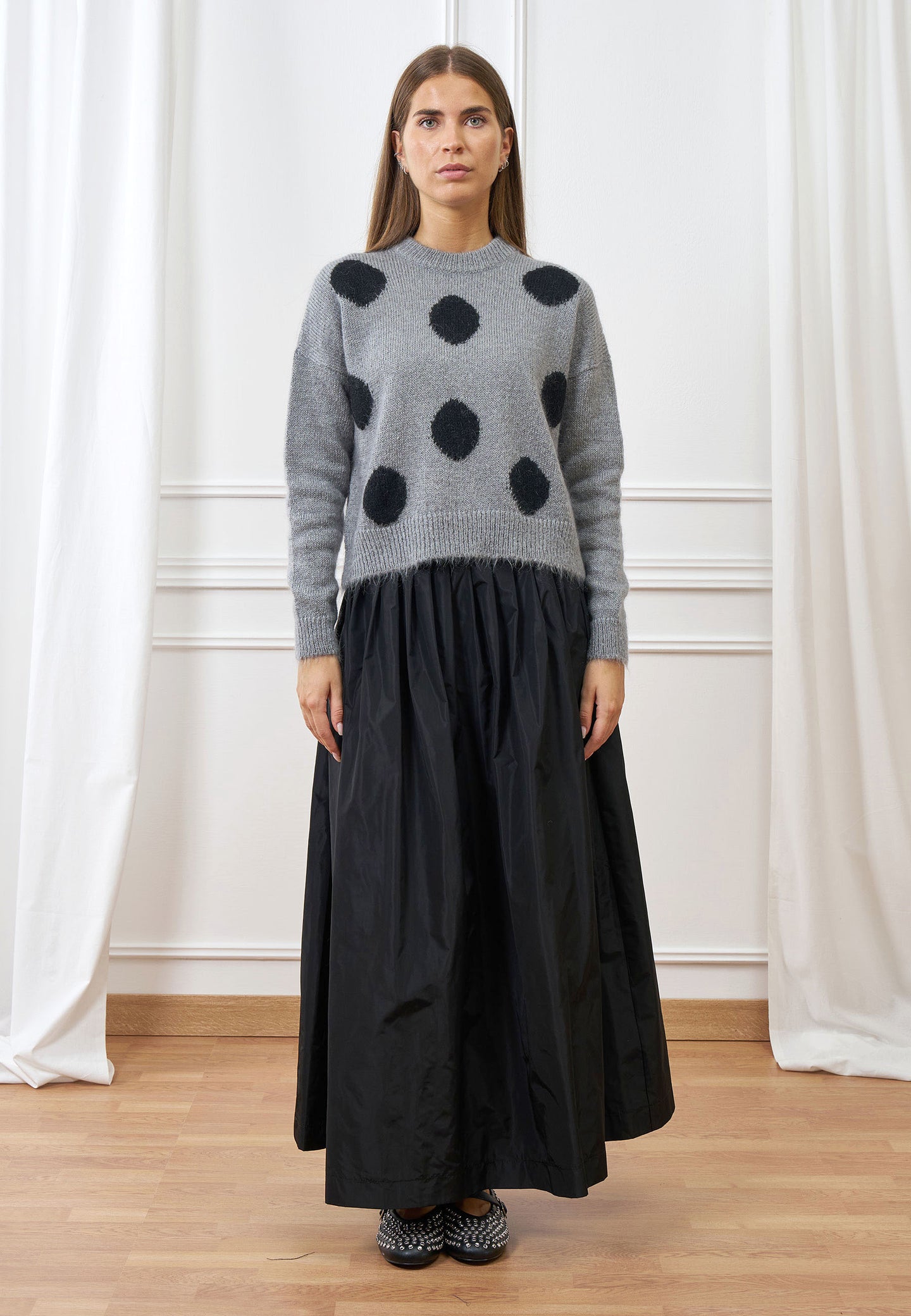 Maglia con pois a contrasto