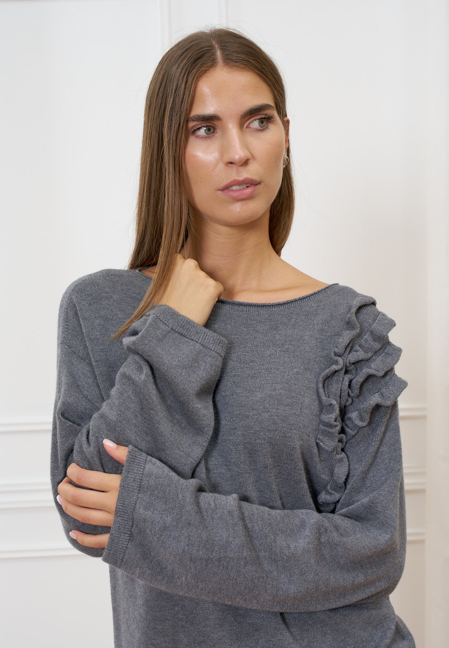 Maglia morbida volant spalla