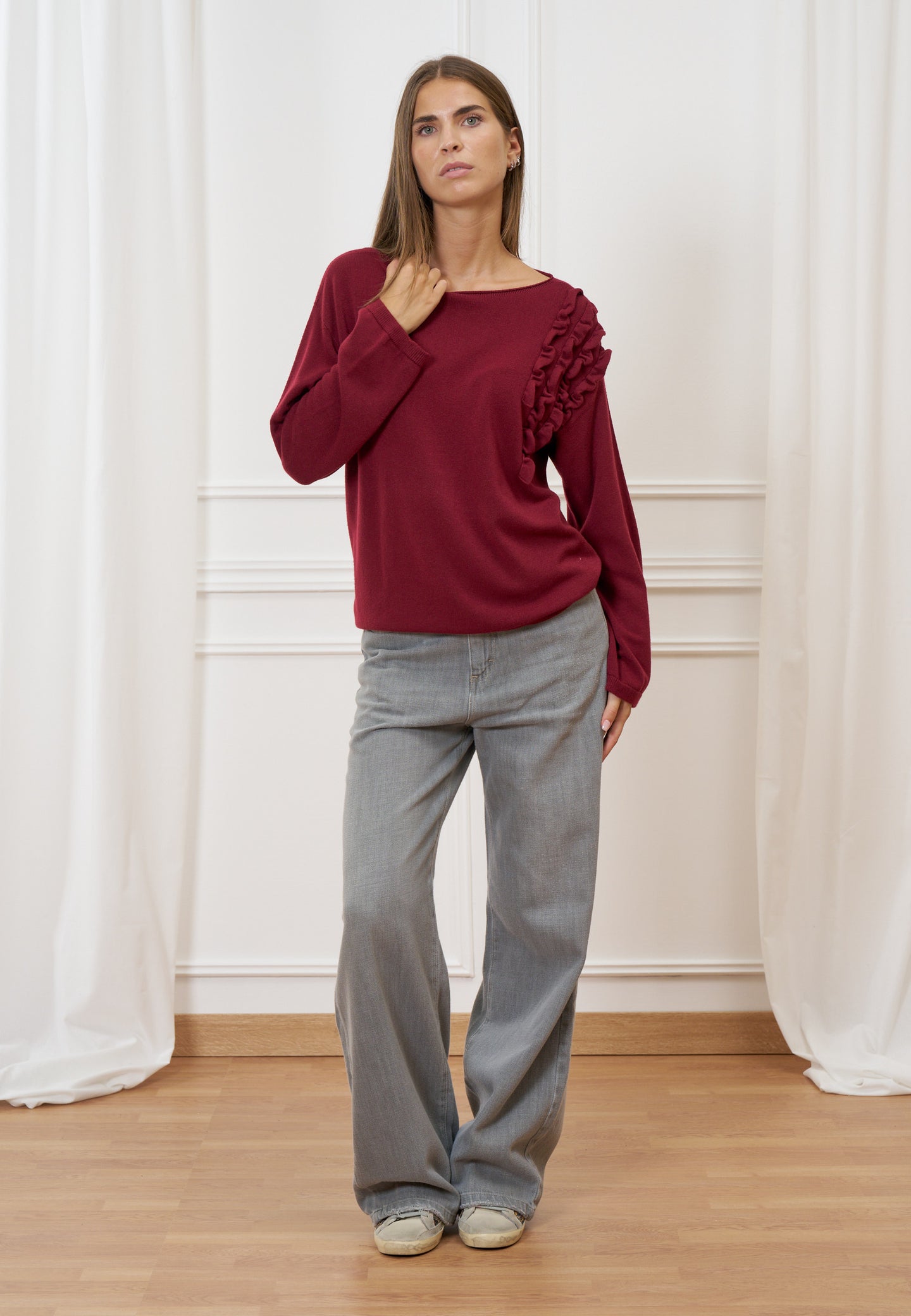 Maglia morbida volant spalla