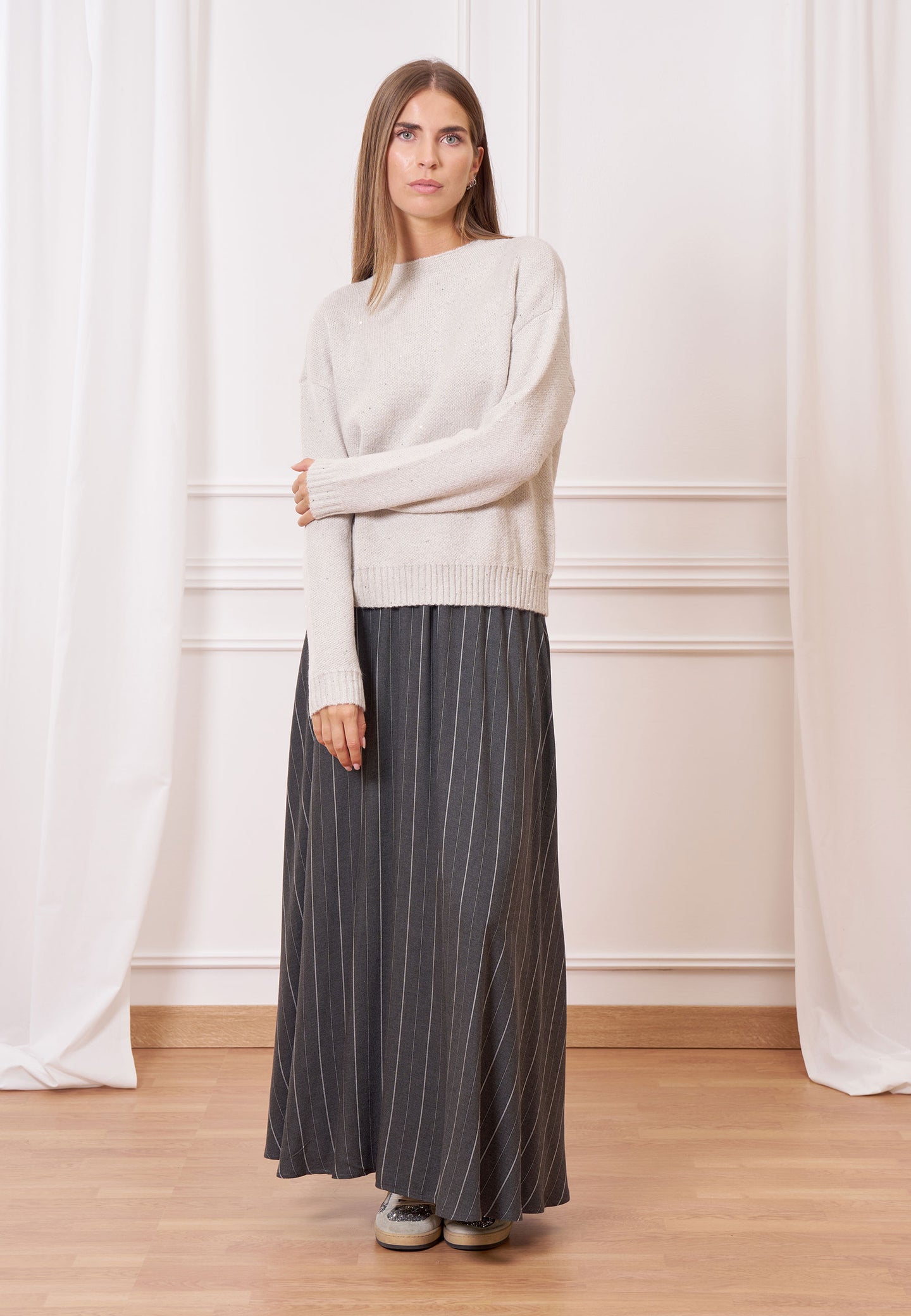 Maglia paillettes collo cratere