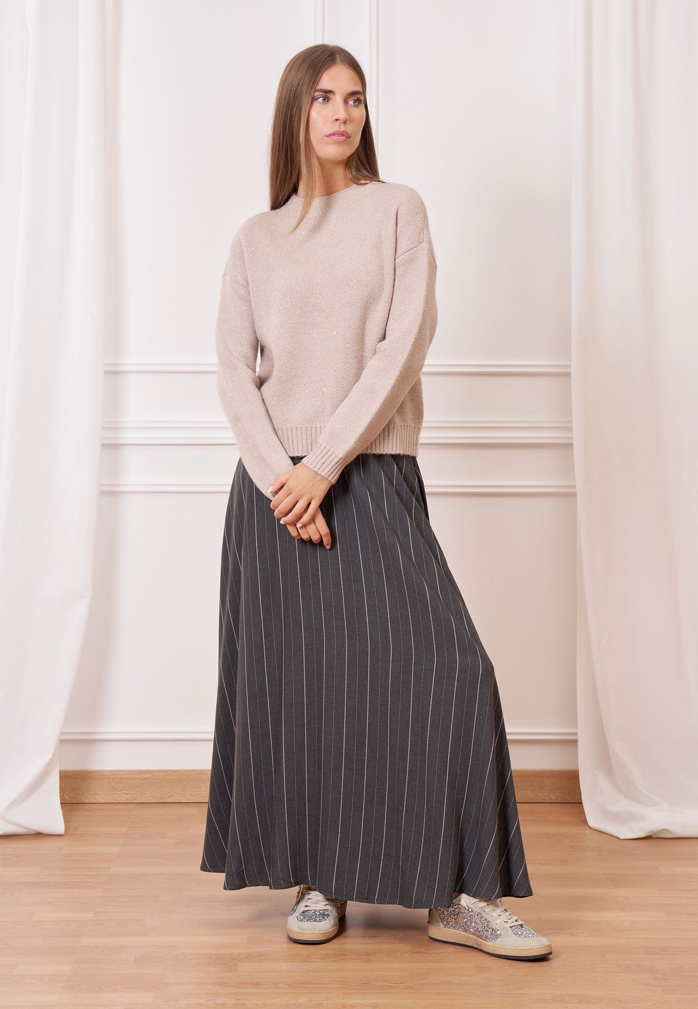 Maglia paillettes collo cratere