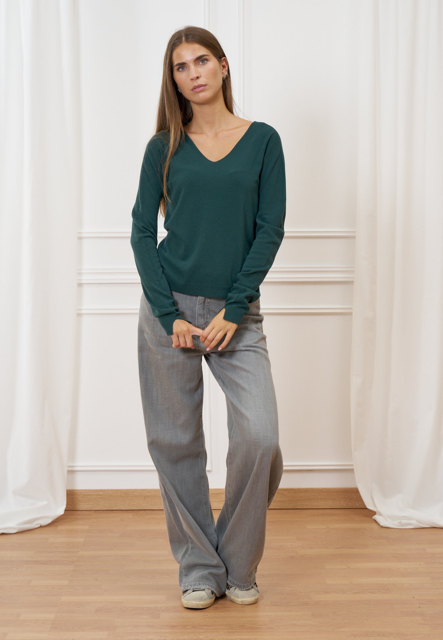 Maglia viscosa scollo a v