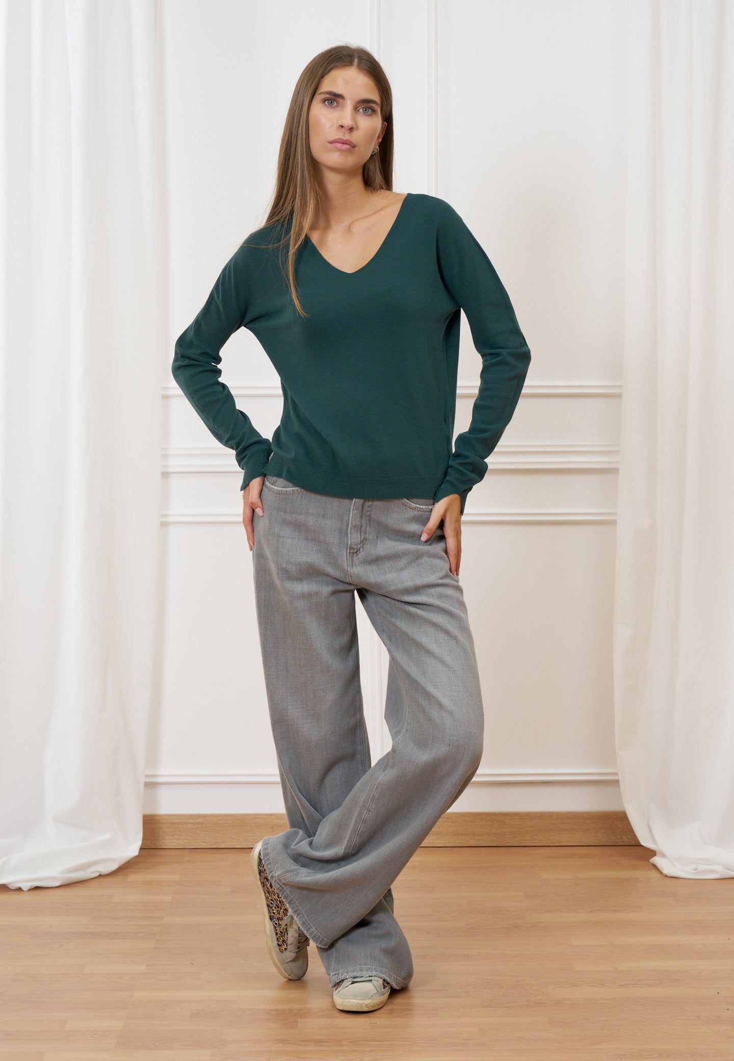 Maglia viscosa scollo a v