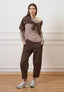 Pantalone mom fit in felpa  - MARRONE