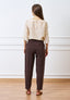 Pantalone cavallo sceso con pince - MARRONE
